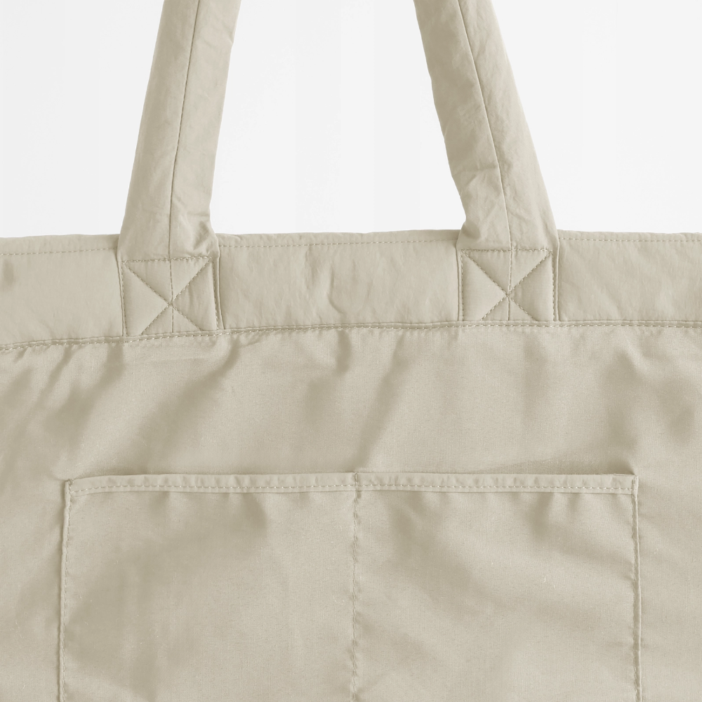 Paradise Club Puffer Bag